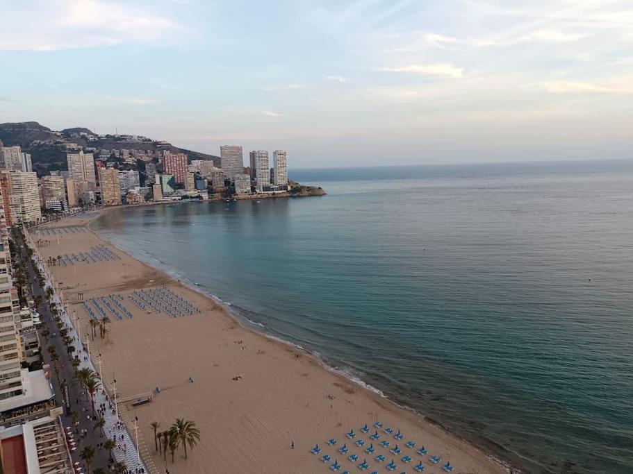 Апартаменты Estupendo Apartamento En Planta 22. 1ª Linea. Бенидорм Экстерьер фото