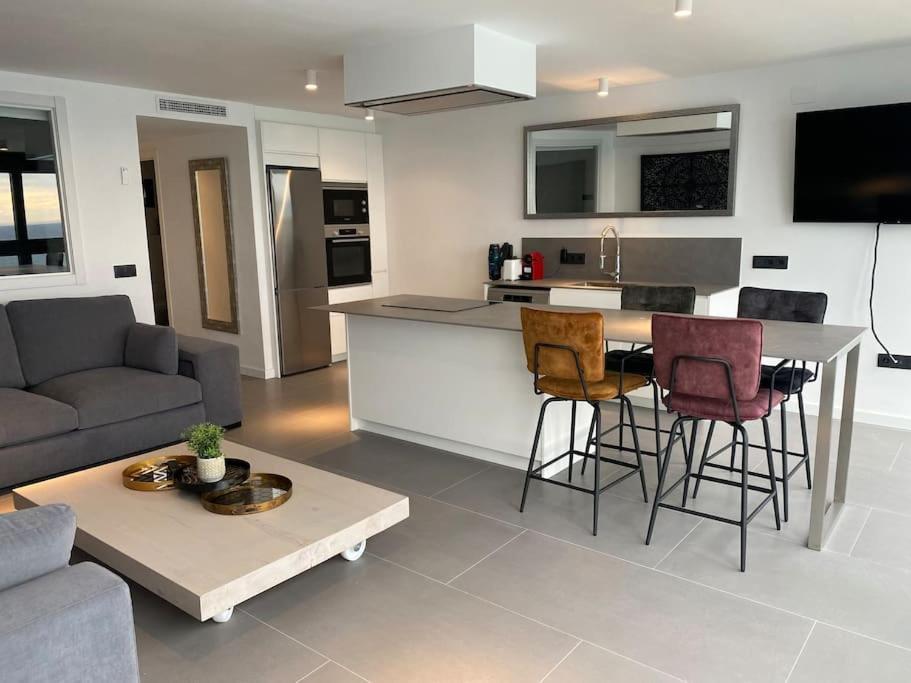 Апартаменты Estupendo Apartamento En Planta 22. 1ª Linea. Бенидорм Экстерьер фото